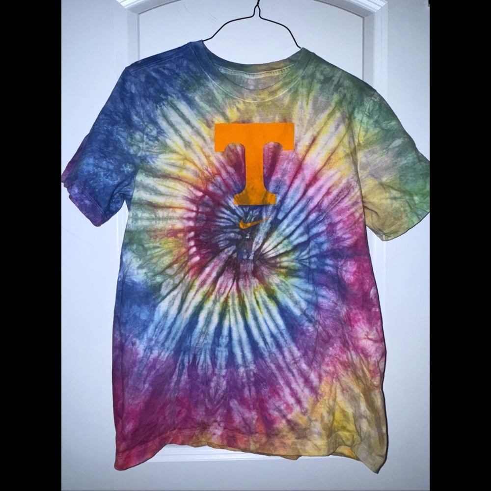 tie dye UT nike tee